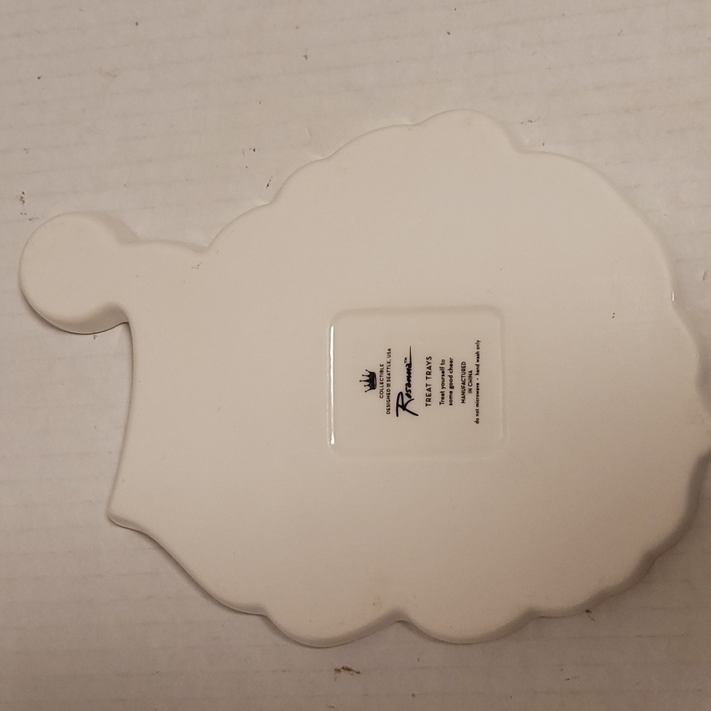Adorable Santa Treat Tray - Picture 9 of 16